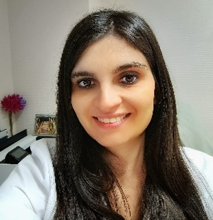 ¿Es necesario mantener el tratamiento de insuficiencia cardiaca tras la recuperación de la FEVI en la FA?