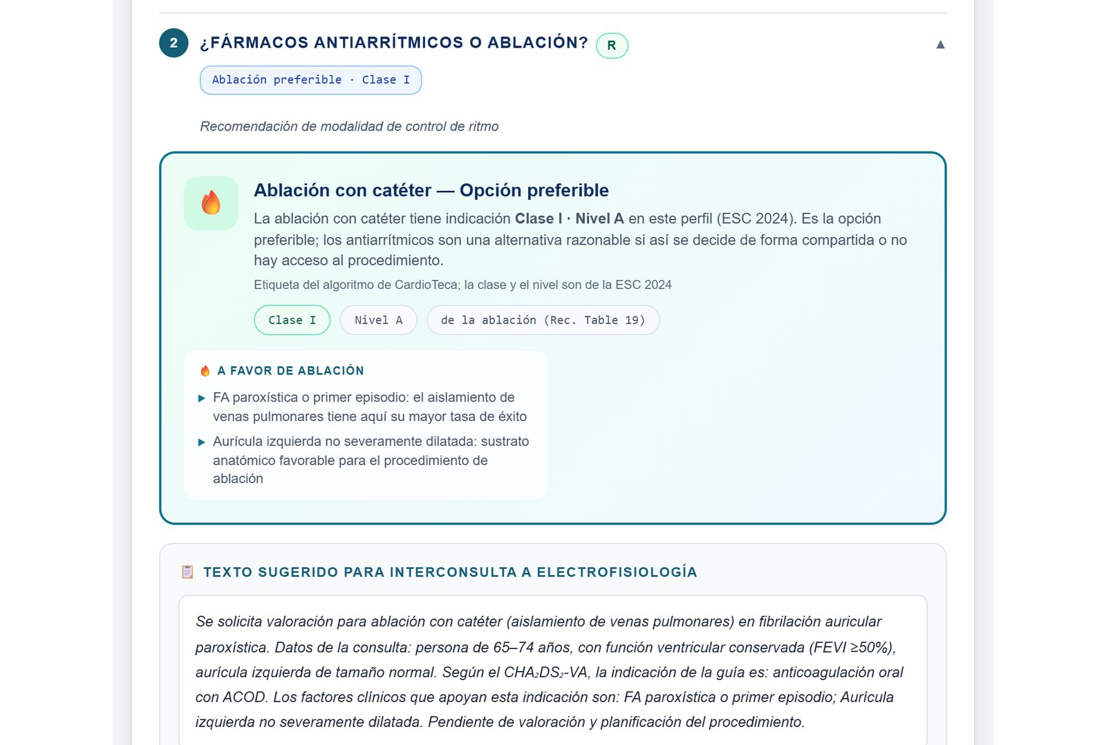 Resultado, «¿Fármacos antiarrítmicos o ablación?»: la ablación con catéter como opción preferible, clase I, nivel A, con los factores a favor y el texto sugerido para la interconsulta a electrofisiología